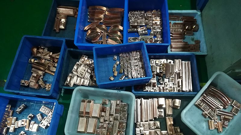 目前市场上的模具设计软件种类繁多，主要分为以下几类：