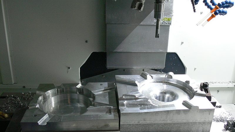 深圳小型精密模具批发：揭秘其核心工艺与选型要点**