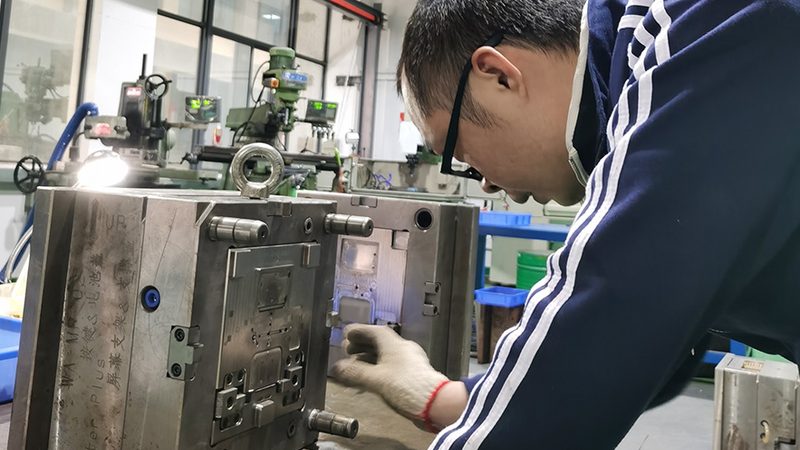 PET电子托盘模具：关键参数解析与选型要点**