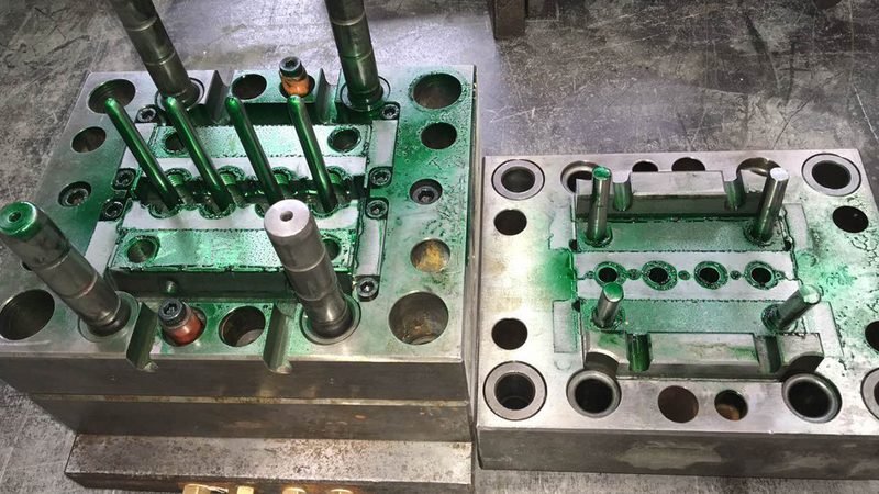注塑模具型号参数全解析：揭秘选型关键