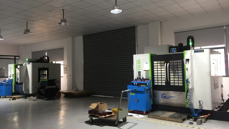 高速冲压模具参数规格全解析：揭秘高效生产背后的关键