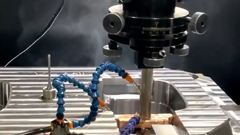 注塑模具定制：揭秘常见问题与误区